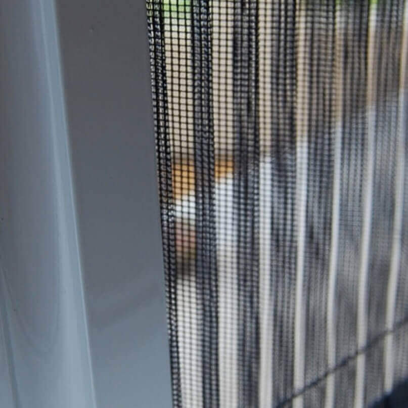 vue de pres de la moustiquaire Plissy 22mm