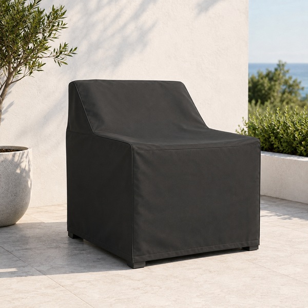 Fauteuil extérieur avec housse noire sur mesure