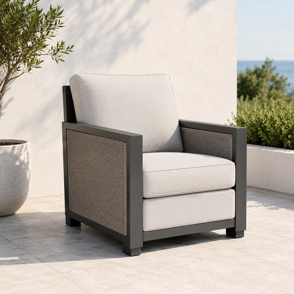 Fauteuil extérieur sans housse de protection