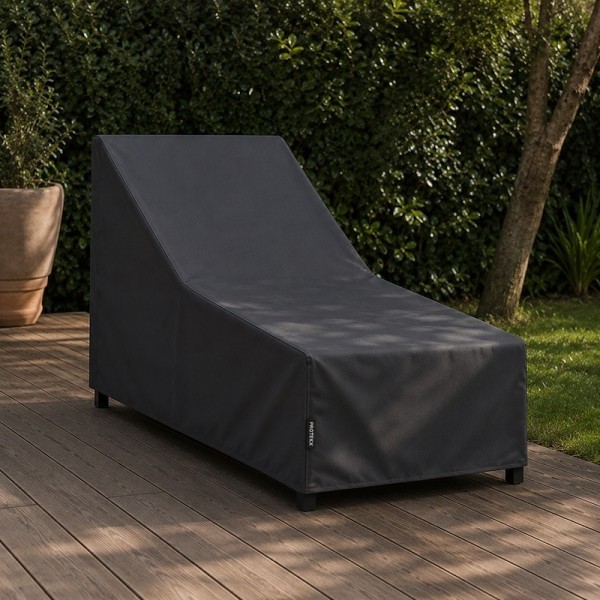 Housse de protection pour chaise longue et transat installée en extérieur
